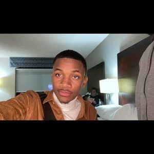 Meet your Posher, Lex